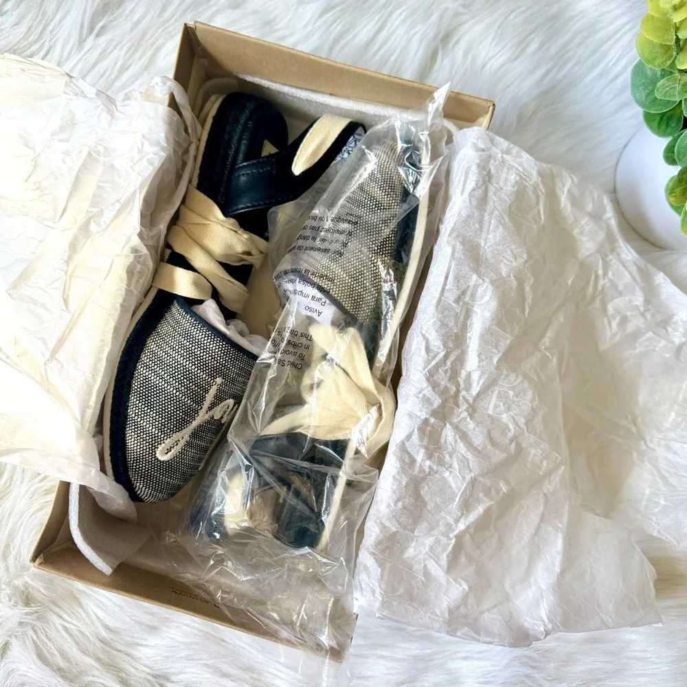 ED by Ellen DeGeneres Lourana‎ Ankle Wrap Black and White Espadrilles Size 7M